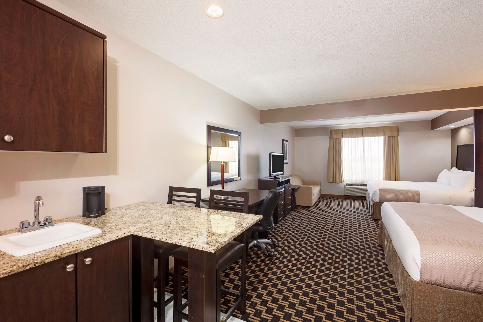 Ramada By Wyndham Cold Lake Exterior foto
